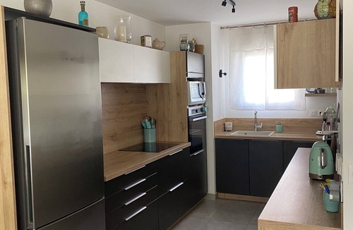 Noves House | House 80 m² Air-conditioned, 2 Bedrooms, 10 min. from Saint Rémy & 15 min. from Avignon