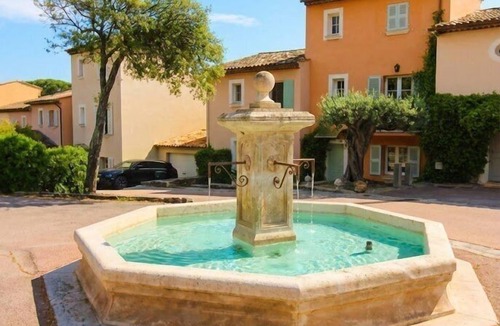 Gassin House | House for 4 people with air conditioning in a private domain with a pool located in Gassin