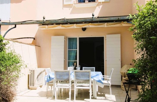 Gassin House | House for 4 people with air conditioning in a private domain with a pool located in Gassin