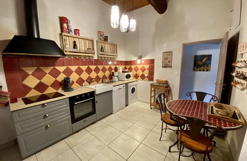Narbonne House | House in Domaine with heated swimming pool 5 minutes from NARBONNE town center