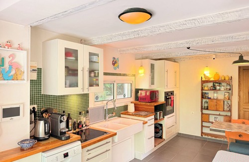 St.-Remy-de-Provence Villa | HOUSE OF 3 BEDROOMS 10 MIN WALK FROM THE CENTER OF SAINT REMY DE PROVENCE