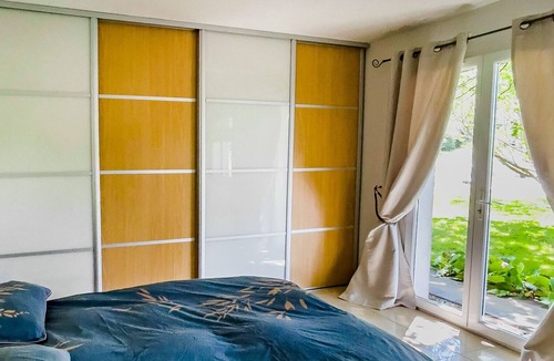 Est Villa | House surrounded by greenery. Quiet on one hectare of land