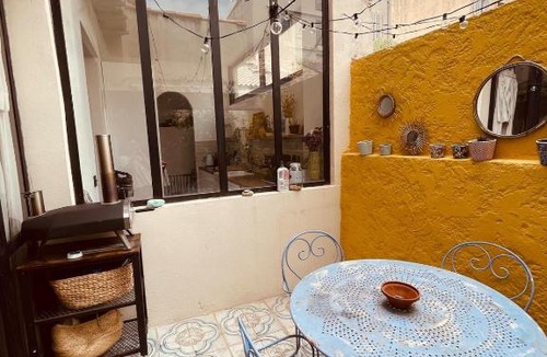 Le Camas Apartment | House with patio in Camas