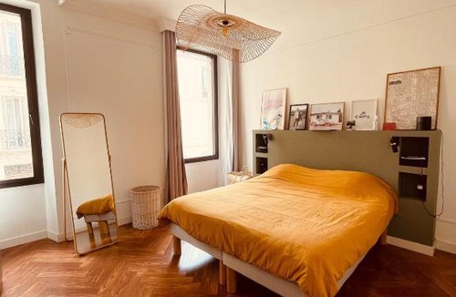 Le Camas Apartment | House with patio in Camas