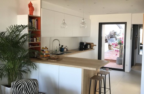 La Pointe Rouge House | House with swimming pool, enchanting view of the sea and town, near the beaches/parc Calanques