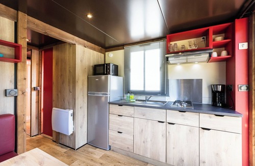Fontvieille RV Rental | Huttopia Fontvieille