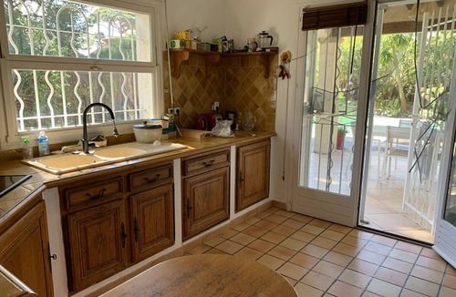 Hyeres Villa | Hyères Pesquiers: 5-Bedroom Villa with Pool and Air Conditioning
