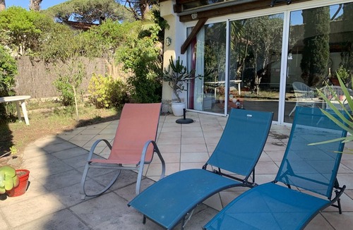 Hyeres Villa | Hyères Pesquiers: 5-Bedroom Villa with Pool and Air Conditioning