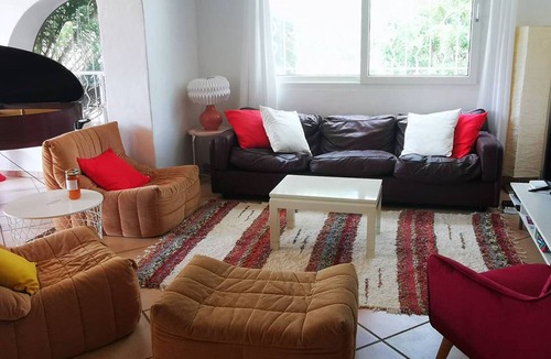 Hyeres Villa | Hyères Pesquiers: 5-Bedroom Villa with Pool and Air Conditioning