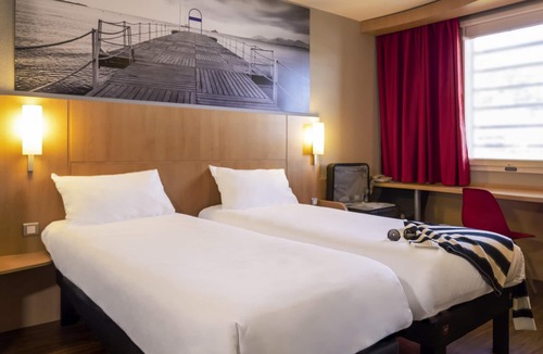 Les Termes Hotel | ibis Cannes Mandelieu