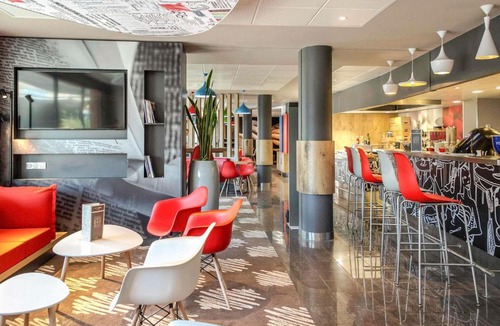 Les Termes Hotel | ibis Cannes Mandelieu