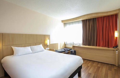 Cavaillon Hotel | ibis Cavaillon Portes du Luberon