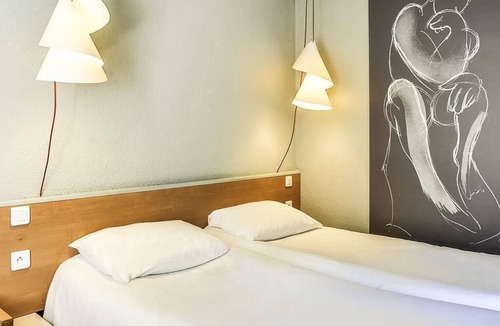 Salon-de-Provence Hotel | ibis Salon de Provence Sud
