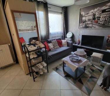 Echirolles Hostel | Idéal pour déplacement 4 chambres,5 lits