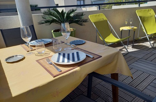 Palavas-les-Flots Condo | Ideally located apartment, 200m from Sarail beach, left bank.