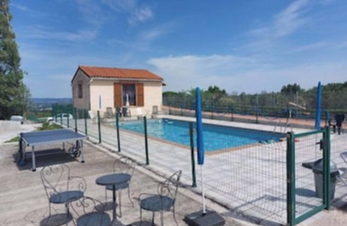 Revel House | II Semi-detached cottage near the beach on the shores of Lake Saint Ferréol