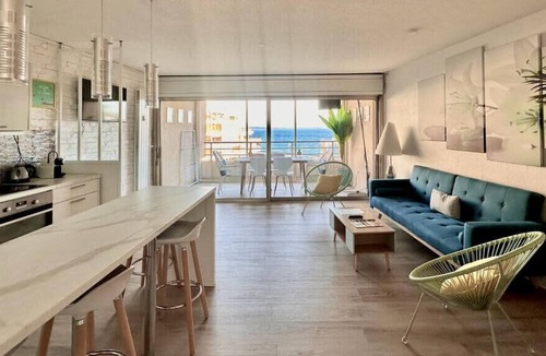 Cannes La Bocca Apartment | IMMOGROOM - Panoramic sea view - Terrace - Close to the beach - Parking