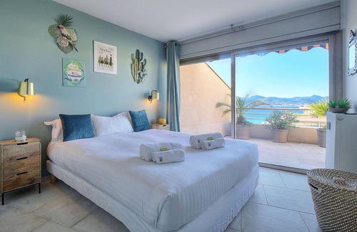 Cannes La Bocca Apartment | IMMOGROOM - Panoramic sea view - Terrace - 1 min from the beach - Parking
