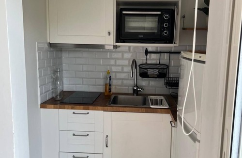 Sud Apartment | In a quiet location just 5 minutes from downtown, a bright apartment in Aix-en-Provence
