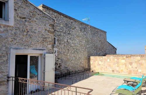 Lancon-Provence House | In a quiet location between Aix and Marseille. Provence. Beach 10 km away, with no buildings directly across from the property