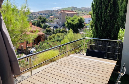 Cerbere Apartment | In Cerbère, magnificent T2 with large terrace, sea and mountain views - Wifi/Clim