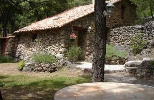 Sillans-la Cascade House | in Sillans-La-Cascade mit Garten by Interhome
