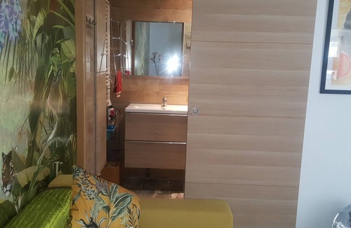 Ensues-la-Redonne Apartment | IN THE HEART OF THE CALANQUE DE FIGUIÈRES