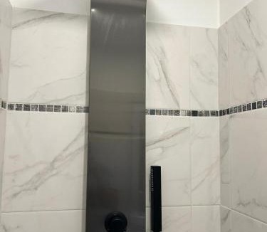 Grasse Apartment | Jasmin