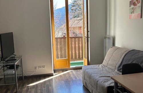 Saint-Martin-Vesubie Apartment | Joli studio à l entrée du village
