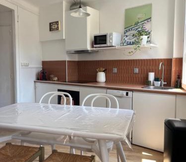 Baille Apartment | Joli T3 Centre ville