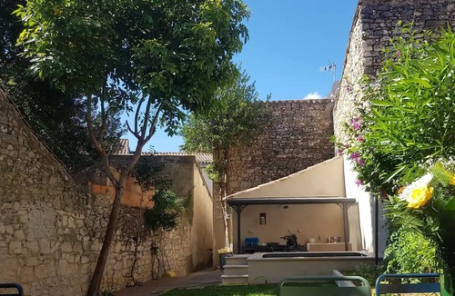 Mont Duplan House | Jolie Maison de Ville Avec Bassin et Garage