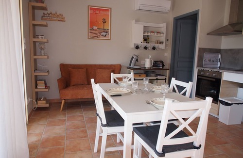 Villegailhenc House | Jolie Maisonnette Indépendante au Cœur D'un Charmant Village
