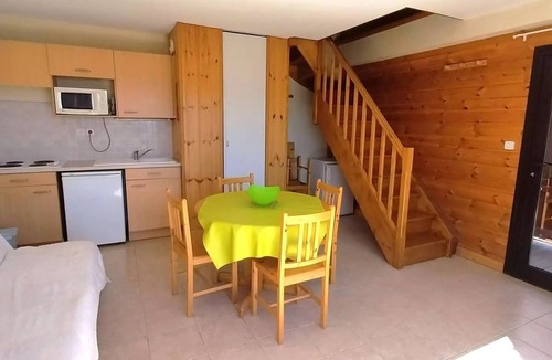 Reallon Apartment | Joubelle Residence - Apartment 6 people cozy in chalet in Reallon