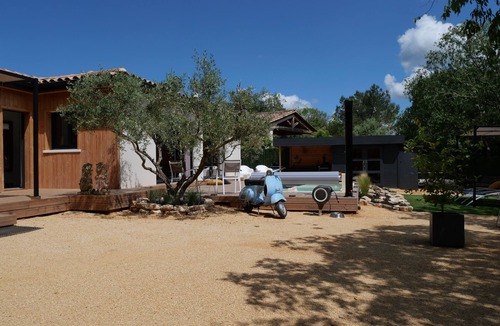 Garrigues-Sainte-Eulalie Villa | Just 10 km from Uzès, modern villa with swimming pool