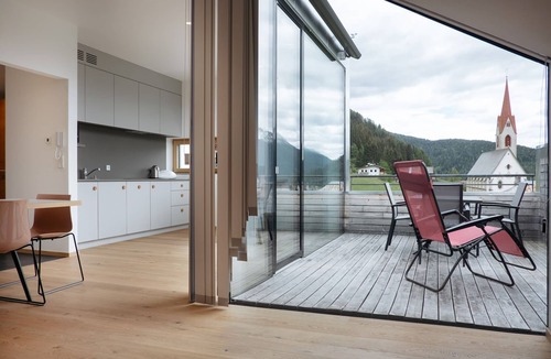 Valle San Silvestro Apartment | Just switch off at Appartement Hell