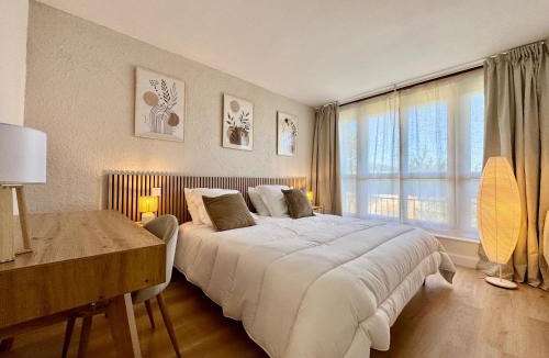 Greoux-les-Bains Apartment | King Size 180x200 - Air Conditioning - Modern