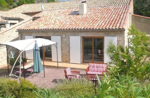 Fraisse-des-Corbieres House | Komfortables Ferienhaus mit Privatpool by Interhome