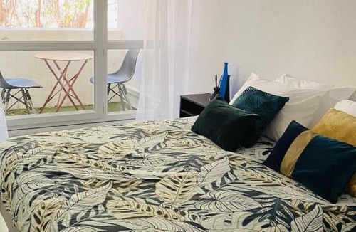 Les Baux-de-Provence Apartment | L'écrin des Alpilles appart 6 personnes avec climatisation y compris dans les chambres