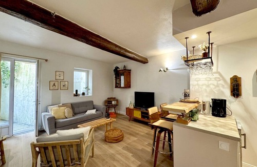 Comedie Apartment | L’écusson voyageur, cosy chic city center