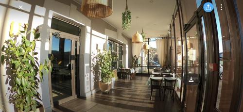 Apt Hotel | L'Aptois Hôtel - Centre Ville - Local Vélos