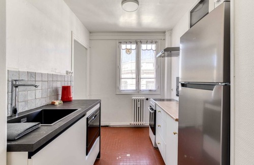 Beziers City Centre Apartment | "L'authentique" - hyper center - lovely terrace!