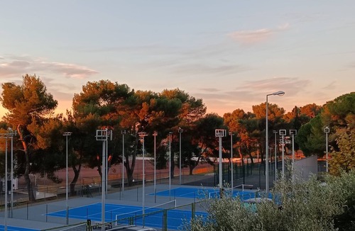 Kennedy Apartment | "L'ensoleiado "under the sun of southern france. free parking