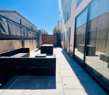 Gardanne Apartment | L'Escale paisible