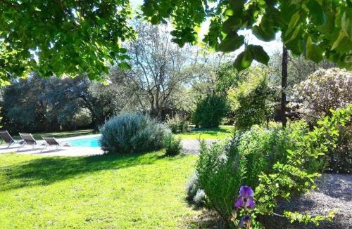 Tourrettes Bed & Breakfast | L'Escale Provençale
