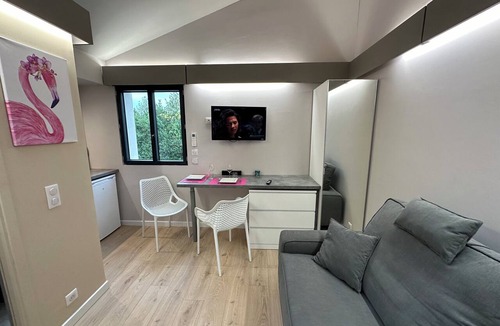 Milhaud Apartment | L'Esquisse en Rose