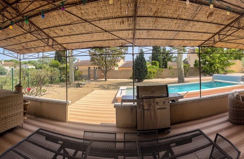 Maillane Villa | L'OUSTAÙ, in the heart of Provence, near Les Baux and Saint Rémy de Provence