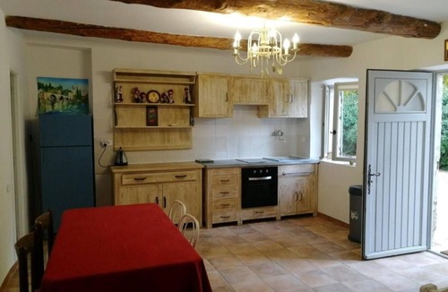 Cadenet Apartment | La Bastide Artistique App 1 Jaune