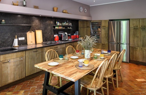 Apt House | La Bastide Bohème, exceptional country house in a 17 hectare park.