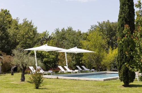 Aix-en-Provence Hotel | La Bastide de Damien, 5 clefs Demeure d'Exception et Table Remarquable dans le guide Teritoria, JACUZZI Privatif, Cuisine étoilée Dominique Frérard