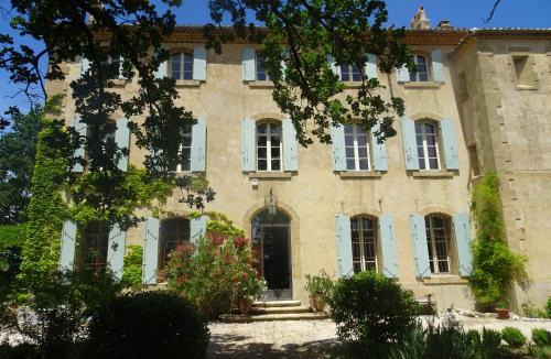 Lambesc Bed & Breakfast | La Bastide des Grands Chênes